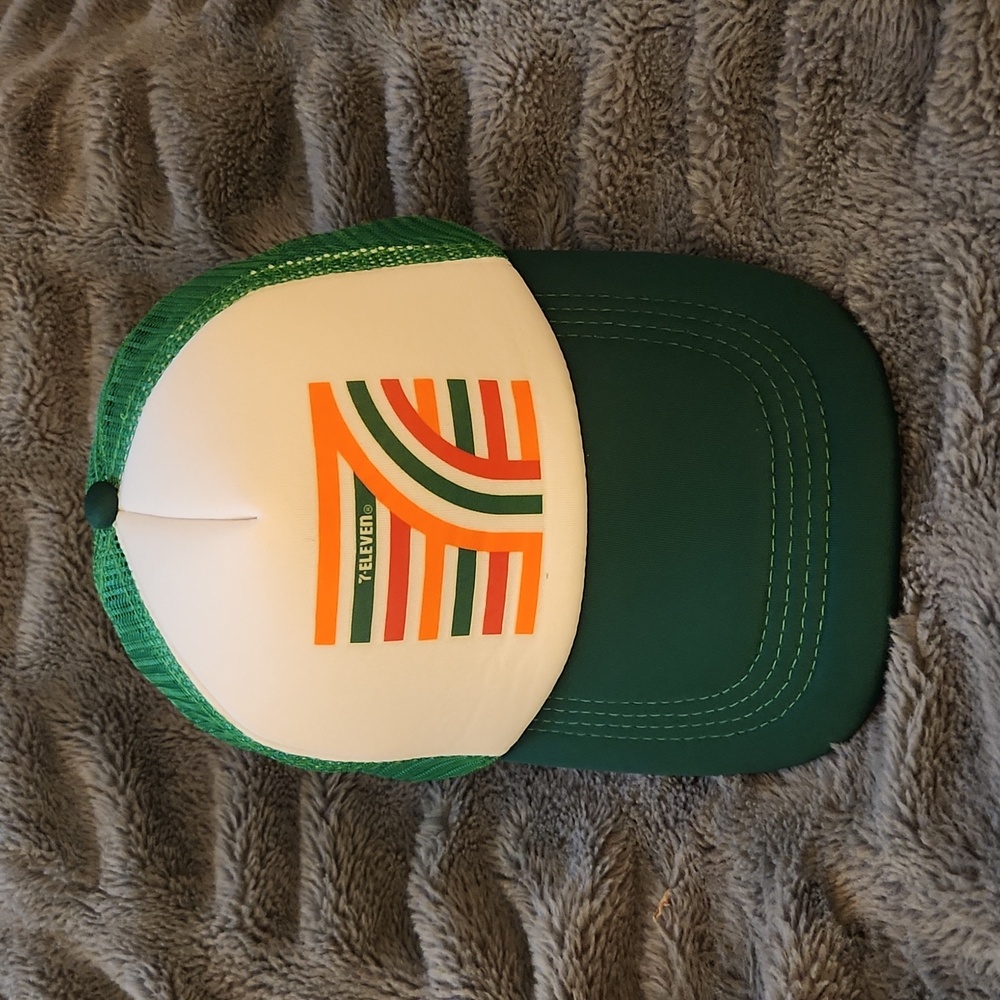 NEW 7 Eleven 711 Foam Trucker Mesh Snapback Hat 2-TONE GREEN